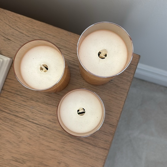 Flameless remote controlled candles (needs new batteries) - Picture 10 of 10